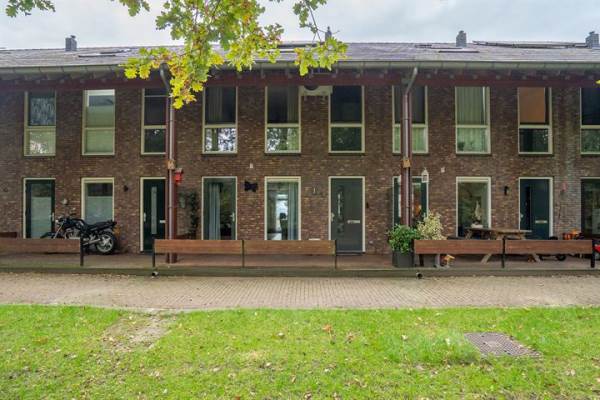 Woning Avondroodvlinder 76 Enschede