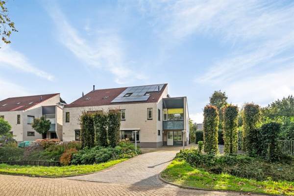 Woning Koningin Emmalaan 86 Leerdam