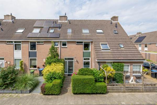 Woning Voordeplantsoen 67 Spijkenisse