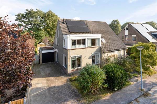 Woning De Welhaak 104 Erica