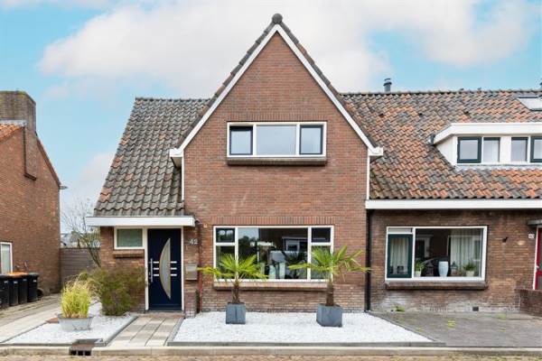 Woning Pastoor Gielenstraat 42 Lutjebroek