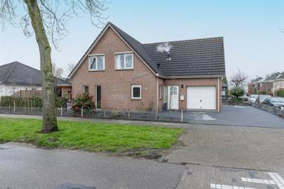 Woning Dijkgraaf de Leeuwweg 5 Alphen (GE)