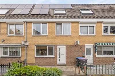 Woning Carmenstraat 28 Spijkenisse