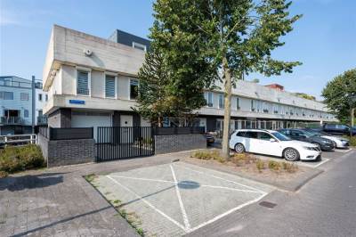 Woning Antillenweg 1 Almere