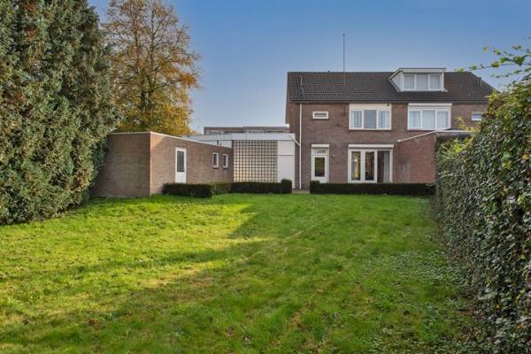 Woning Ambtstraat 1 Almelo
