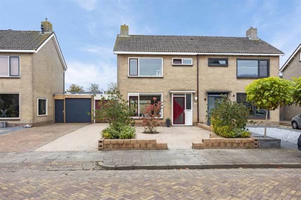 Woning Ljurkstrjitte 26 Stiens