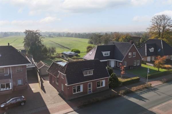 Woning Blauwhuisterweg 15 Surhuisterveen