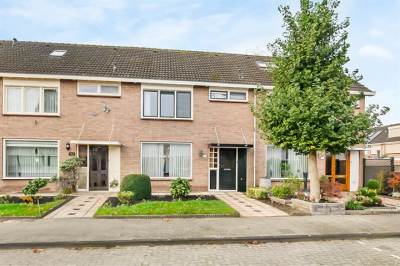 Woning Hermanus van der Haarstraat 12 Volendam