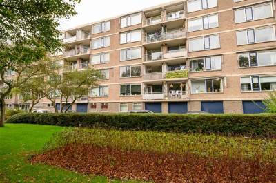 Woning Burgemeester Caan van Necklaan 146 Leidschendam