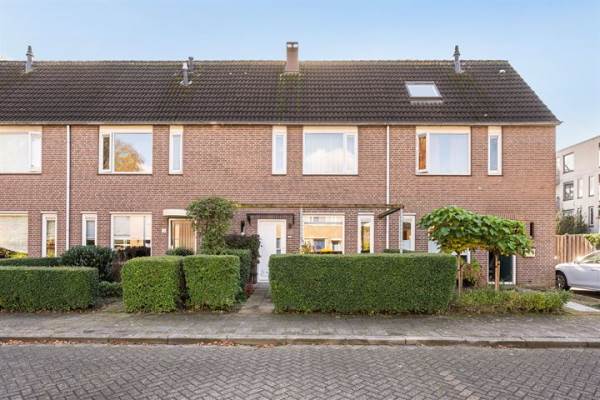 Woning Van Yrtebelt 16 Zwolle