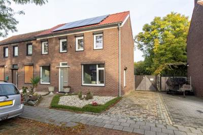 Woning Parklaan 22 Reuver