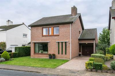 Woning Graaf van Loonstraat 3 Born