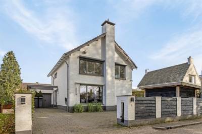 Woning van Anrooijstraat 3 Zaltbommel