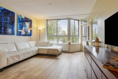 Woning Leusdenhof 383 Amsterdam