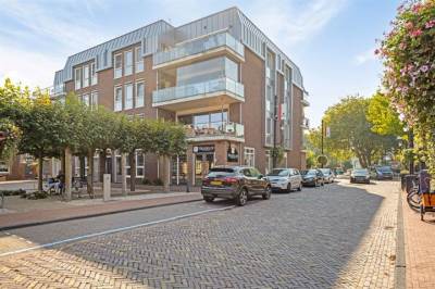 Woning 't Raadhuisplein 3 De Lier