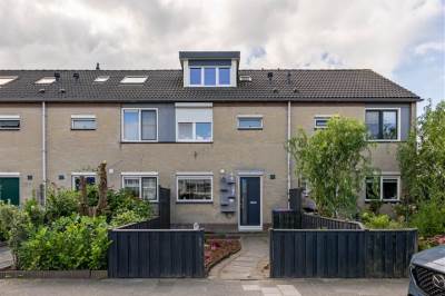Woning Theo Mann-Bouwmeesterstraat 4 Spijkenisse