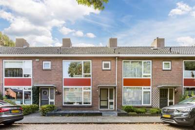 Woning Monseigneur Schaepmanstraat 19 Rijen