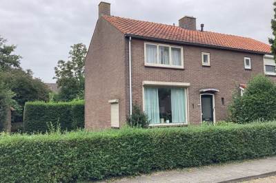 Woning Dorpslaan 100 Nieuw-Lekkerland