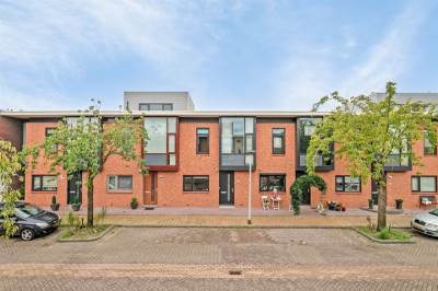 Woning Kersengaarde 16 Hendrik-Ido-Ambacht