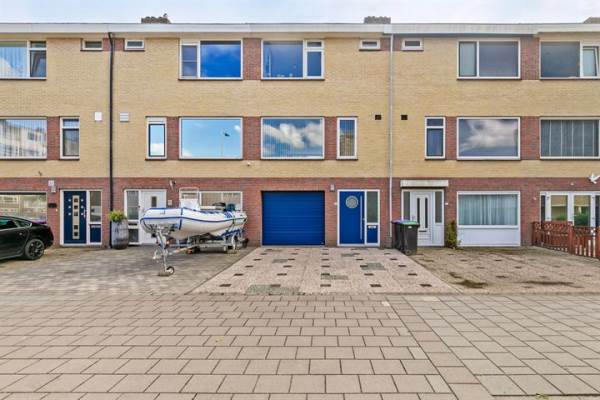 Woning Eikenlaan 12 Spijkenisse