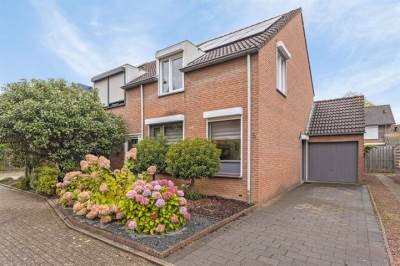 Woning Joost van den Vondelstraat 5 Elsloo (LI)