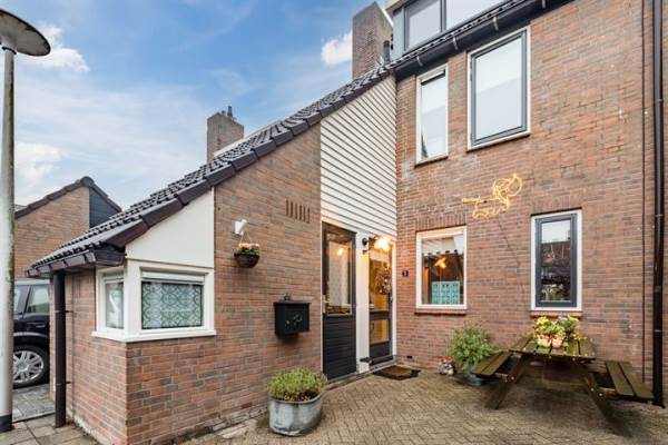 Woning van Leeuwenhoekstraat 3 Hoogeveen