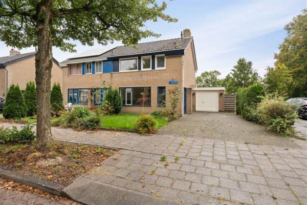 Woning Meester H. Liststraat 2 Luttelgeest