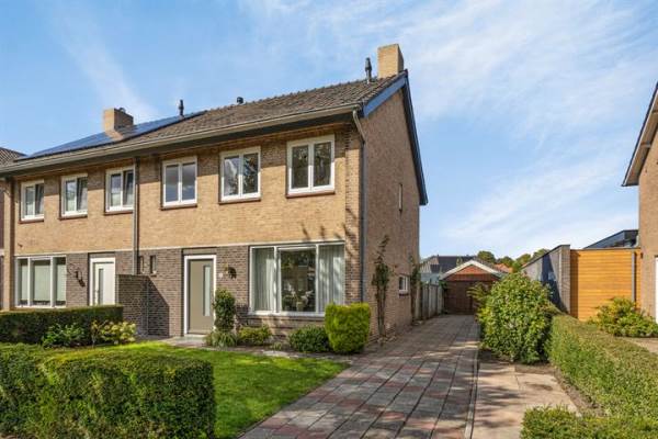 Woning Deken van Baarstraat 25 Vlijmen