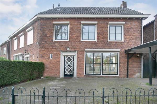 Woning Stationsplein 6 Tiel