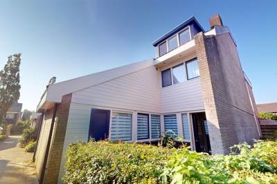 Woning Amaryllislaan 7 Hoogkarspel