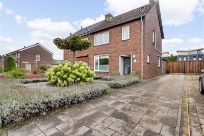 Woning Sint Jozefweg 51 Reuver