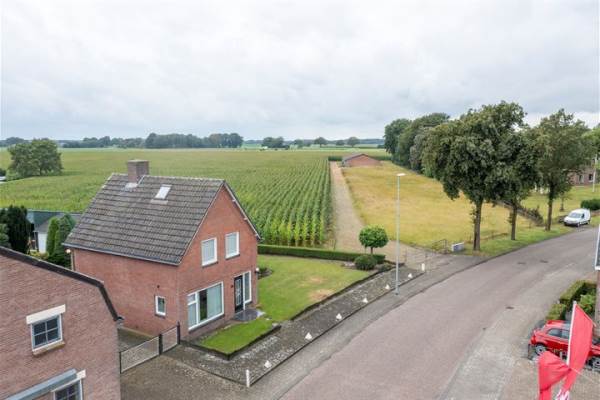 Woning Zandeind 25 Riel