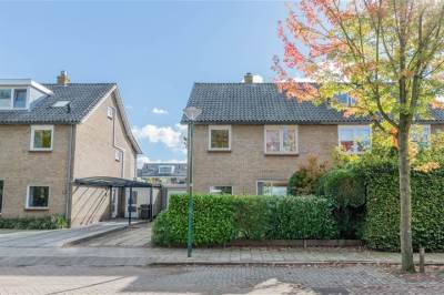 Woning Prinses Beatrixstraat 13 Baambrugge