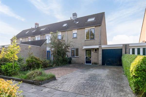 Woning Hoofmeester 18 Winsum (GR)