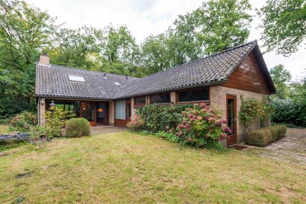 Woning J. van Woensel Kooylaan 40 Naarden