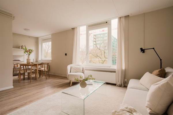 Woning Haarlemmerweg 557- 2 Amsterdam