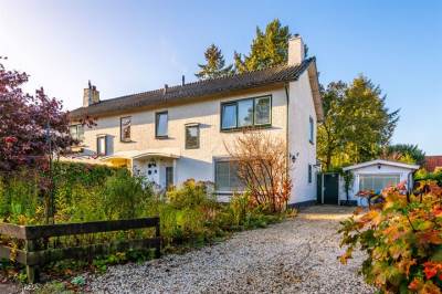 Woning Burg. Van Holthelaan 5 Zeist