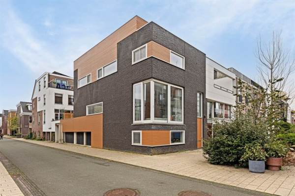 Woning Ampèrestraat 18 Leiden
