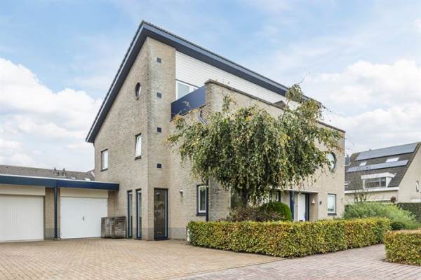 Woning Academielaan 27 Raamsdonksveer