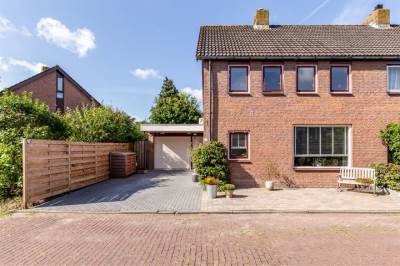 Woning Brugmark 21 Almere