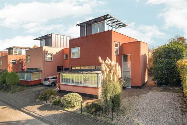 Woning Robijnplantsoen 2 Almere