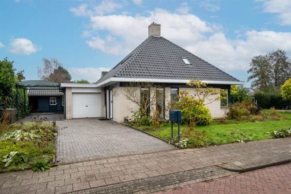 Woning Veldbies 9 Roden