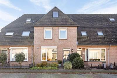 Woning Rozelaar 15 Geffen