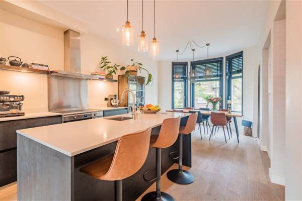 Woning Maarten Harpertszoon Trompstraat 9- 2 Amsterdam
