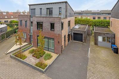 Woning Ien Dalesstraat 6 Rijen