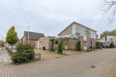Woning Antonialaan 1 Almkerk