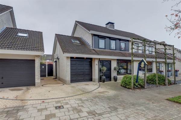 Woning Ambachtsherenlaan 15 Yerseke