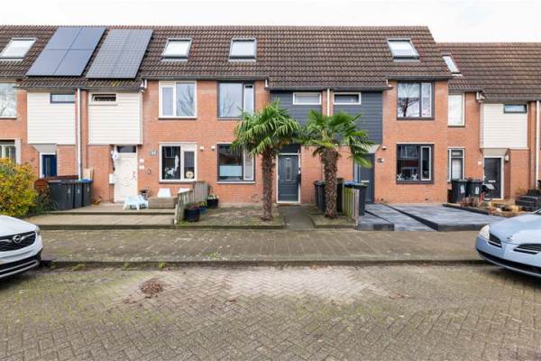 Woning Pijlstaart 48 Hellevoetsluis