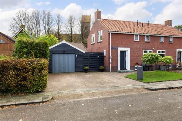 Woning Dr. Poelmanweg 1 Bierum