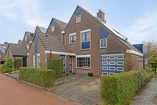 Woning Jhr Mr A F de Savornin Lohmanstraat 123 Zuidland